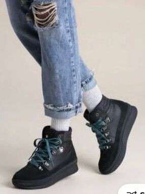 Keds Black High-Top Sneakers with Teal Laces